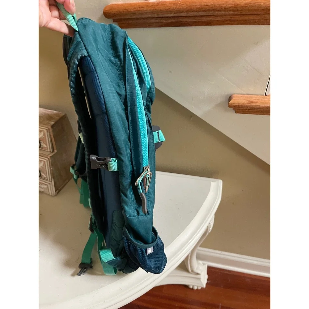 The North Face Borealis Backpack Teal Mint Green Laptop Sleeve Outdoors Daypack